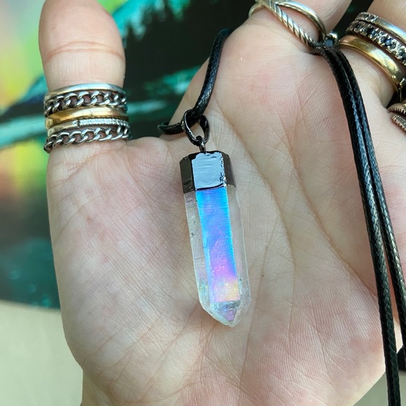 Genuine aura iridescent crystal on leather cord - Picture 11 of 12